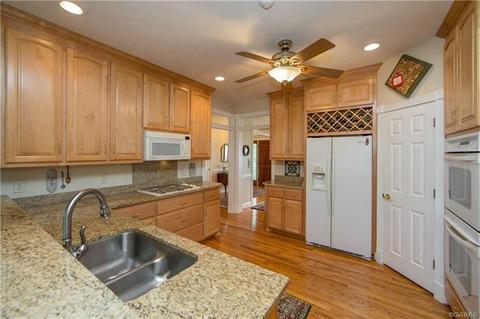 8737 Coles Landing Dr, Gloucester, VA 23061 photo 16