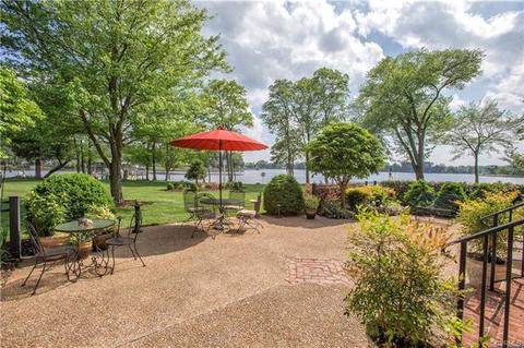 8737 Coles Landing Dr, Gloucester, VA 23061 photo 6