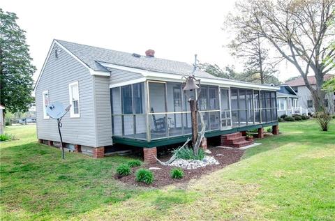 4534 Hermitage Ln, Gloucester, VA 23061 photo 4