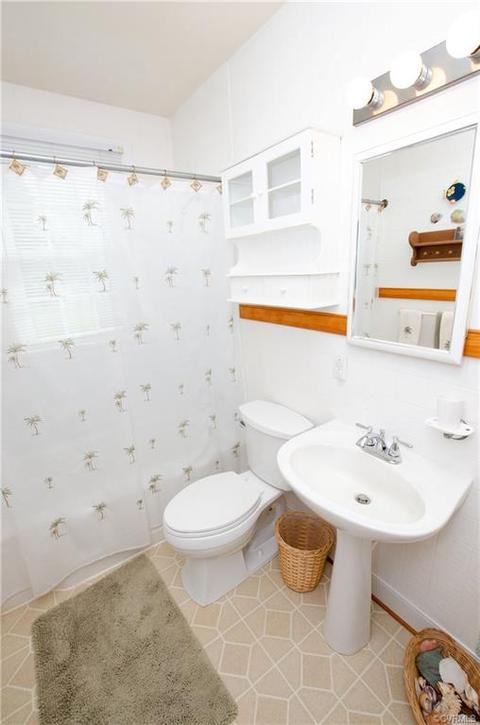 4534 Hermitage Ln, Gloucester, VA 23061 photo 13