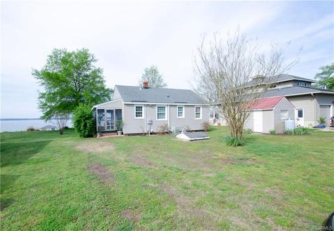 4534 Hermitage Ln, Gloucester, VA 23061 photo 3