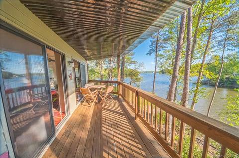 136 Mariners Point Ln #A, Hartfield, VA 23071 photo 14