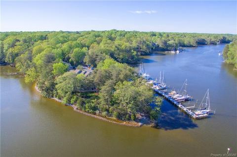 136 Mariners Point Ln #A, Hartfield, VA 23071 photo 2