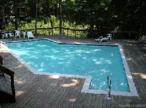 136 Mariners Point Ln #A, Hartfield, VA 23071 photo 30