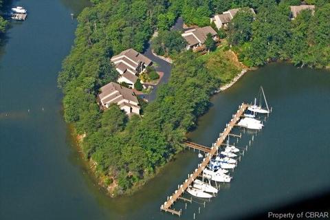 136 Mariners Point Ln #A, Hartfield, VA 23071 photo 31