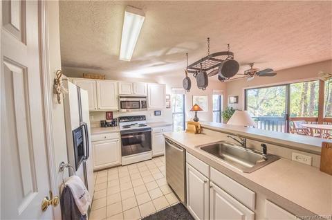136 Mariners Point Ln #A, Hartfield, VA 23071 photo 10