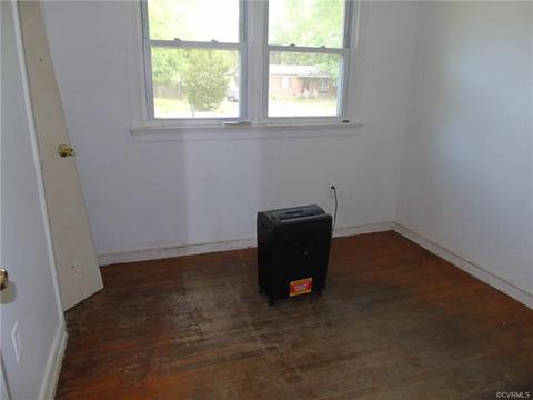 2913 Perlock Rd, North Chesterfield, VA 23237 photo 6