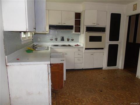 2913 Perlock Rd, North Chesterfield, VA 23237 photo 5