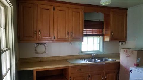 128 Bartee Rd, Richmond, VA 23224 photo 3
