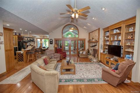 1915 1917 Carter Rd, Lanexa, VA 23089 photo 8