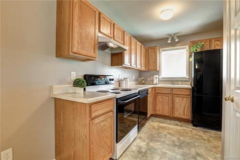 12409 Cameron Bridge Ct, Midlothian, VA 23112 photo 9