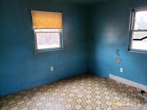 1444 Chestnut Rd, Alberta, VA 23821 photo 4