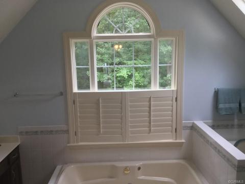 8111 Robins Neck Rd, Gloucester, VA 23061 photo 14