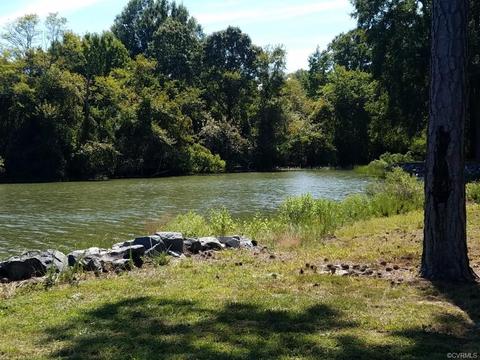 8111 Robins Neck Rd, Gloucester, VA 23061 photo 20