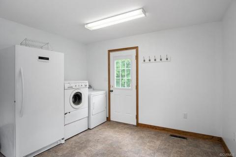 9330 Bailey Ln, Providence Forge, VA 23140 photo 14