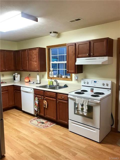 180 Riverview Ln, Bumpass, VA 23024 photo 9
