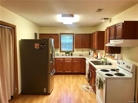 180 Riverview Ln, Bumpass, VA 23024 photo 8