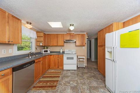 6656 Belroi Rd, Gloucester, VA 23061 photo 8