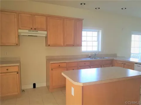 2359 Loafers Oak Rd, Dendron, VA 23839 photo 6