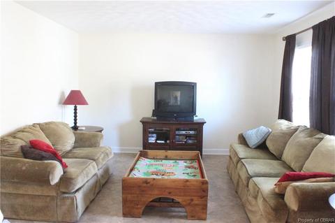 4 Pasadena Ct, Hampton, VA 23669 photo 3