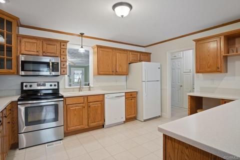 3006 Speeks Dr, Midlothian, VA 23112 photo 7