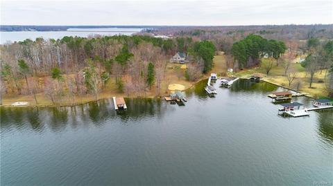 707 Point Dr, Bumpass, VA 23024 photo 8