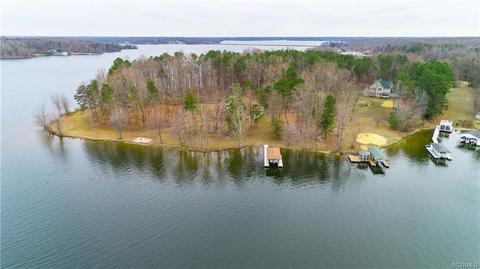 707 Point Dr, Bumpass, VA 23024 photo 9