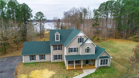707 Point Dr, Bumpass, VA 23024 photo 2