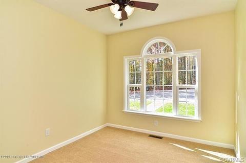 1921 S Waterside Dr, Lanexa, VA 23089 photo 20