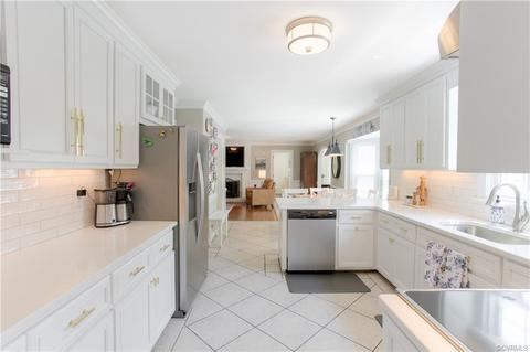 2301 Castle Hill Rd, Midlothian, VA 23113 photo 12