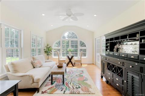 2301 Castle Hill Rd, Midlothian, VA 23113 photo 8