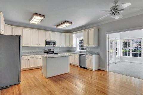 2301 Castlestone Rd, Midlothian, VA 23113 photo 5