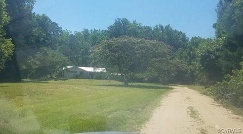 906 Greys Point Rd, Topping, VA 23169 photo 1