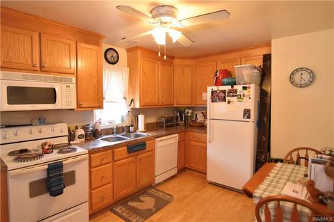 13901 Beech Dr, Lanexa, VA 23089 photo 3