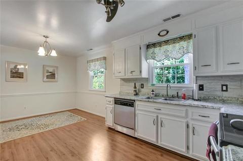 12106 Deerhurst Dr, Midlothian, VA 23113 photo 9