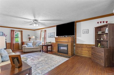 3012 Brookforest Rd, Midlothian, VA 23112 photo 5