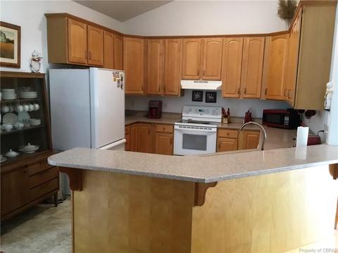 427 Willow Ln, Wake, VA 23176 photo 9