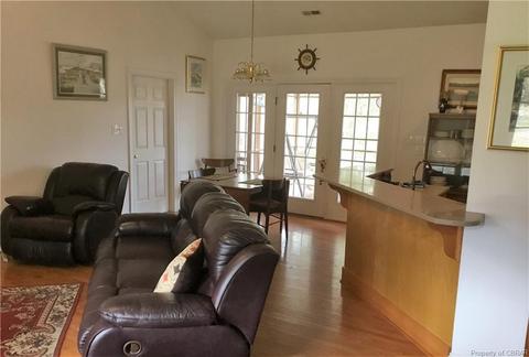 427 Willow Ln, Wake, VA 23176 photo 8
