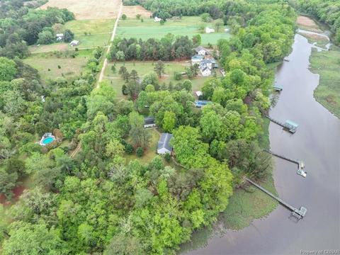 427 Willow Ln, Wake, VA 23176 photo 3