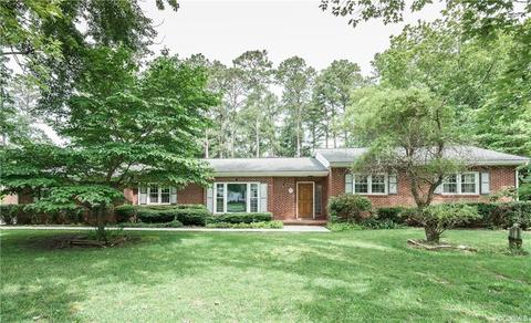 1320 Riverview Dr, West Point, VA 23181 photo 1