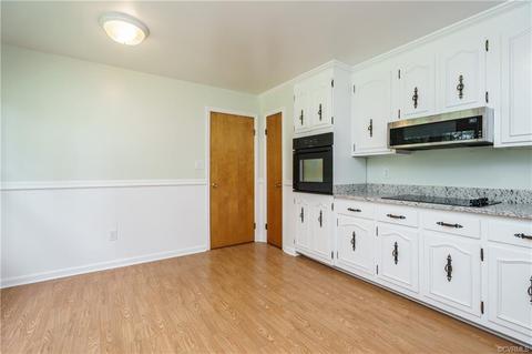1320 Riverview Dr, West Point, VA 23181 photo 8