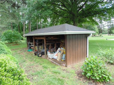 1250 Riverview Dr, West Point, VA 23181 photo 6