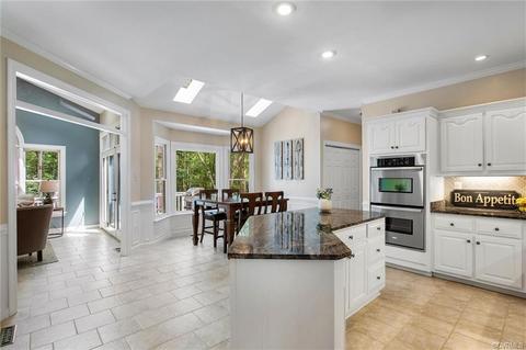 6009 Fox Crest Cir, Midlothian, VA 23112 photo 12