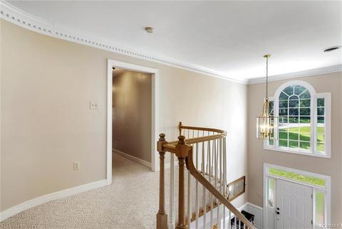 6009 Fox Crest Cir, Midlothian, VA 23112 photo 4