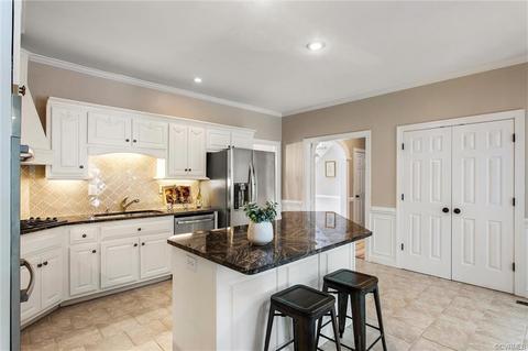 6009 Fox Crest Cir, Midlothian, VA 23112 photo 14