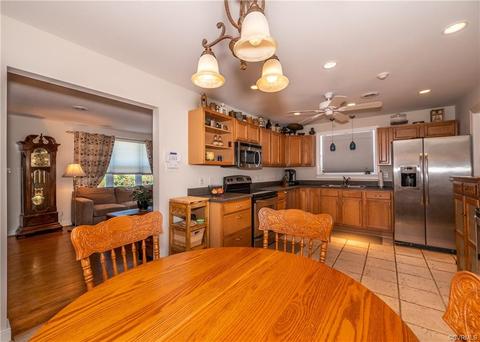 1601 Leicester Rd, Richmond, VA 23225 photo 17