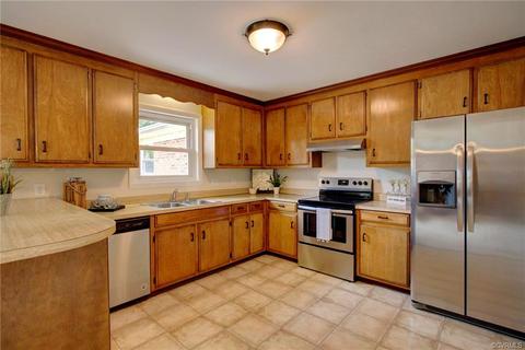 36 Towler Dr, Hampton, VA 23666 photo 3