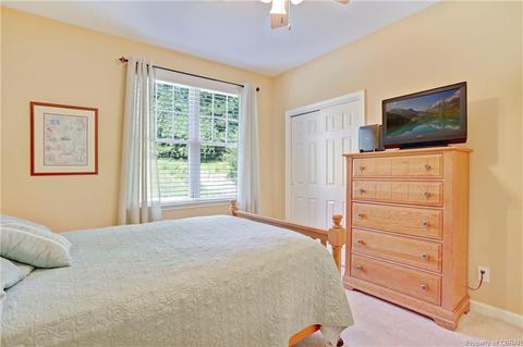 6759 Bershak Ct, Gloucester, VA 23061 photo 15
