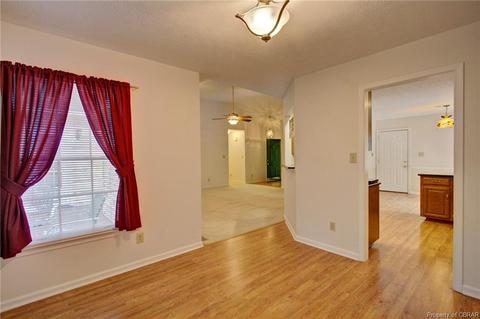 7135 Clements Ave, Gloucester, VA 23061 photo 10