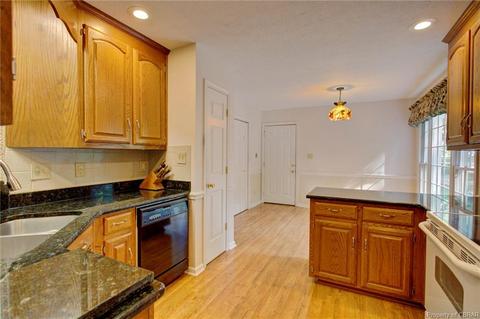 7135 Clements Ave, Gloucester, VA 23061 photo 11